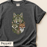 Load image into Gallery viewer, Forest Animal Print Nature Wall Art Botanical Fox Wolf Otter Design Wildlife Illustration Intricate Floral Pattern Cottagecore Wall Display Rustic Home Styling Woodland Creatures Art Perfect Hiker Gift Nature Enthusiast Present Cabin